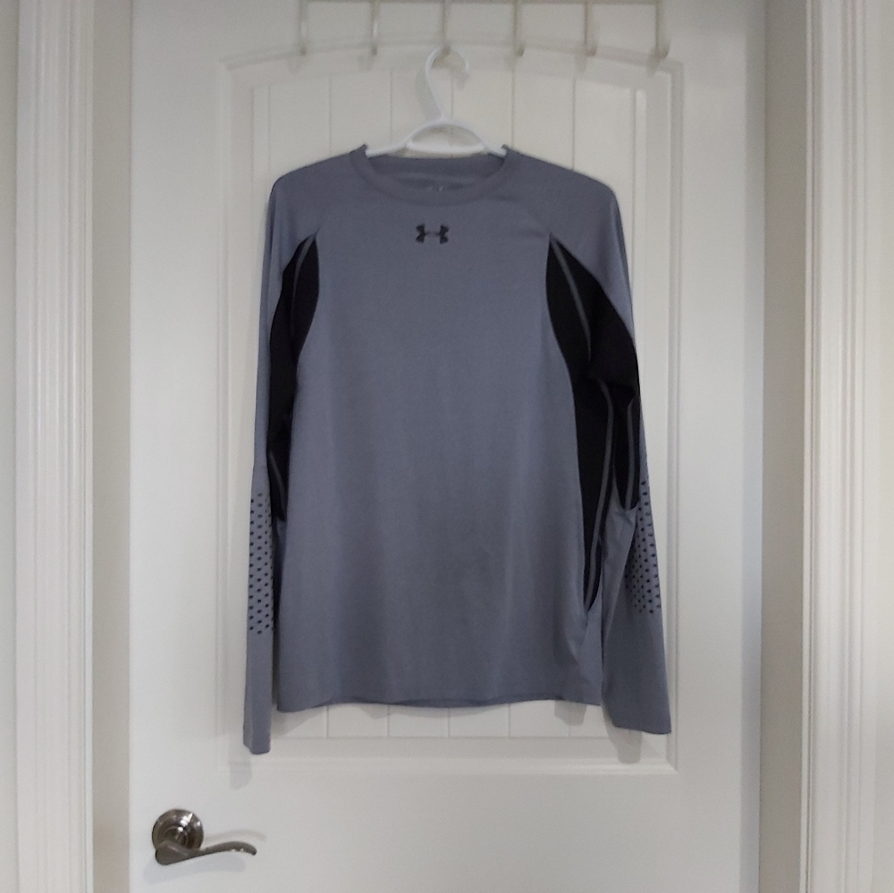 👕UNDER ARMOUR LONG SLEEVED  JERSEY//B4B
